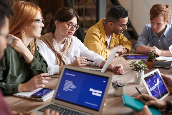 Top 10 opciones para el teletrabajo (herramientas y programas) que te ayudarán a emprender a nivel digital Top 10 opciones para el teletrabajo (herramientas y programas) que te ayudarán a emprender a nivel digital