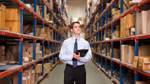 Gestión administrativa de inventarios y control de almacén para comercio internacional