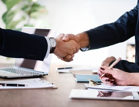 Técnico profesional en gestión comercial de ventas
