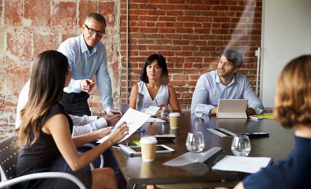 ¿Tus trabajadores no te abandonan? Mejora tus relaciones laborales