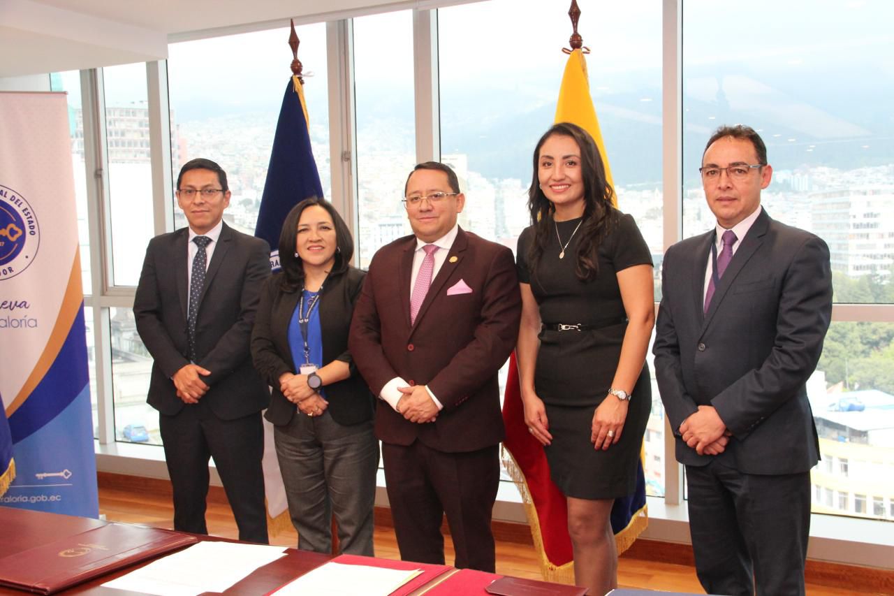 Formación de alto impacto: ética, innovación y eficiencia Formación de alto impacto: ética, innovación y eficiencia