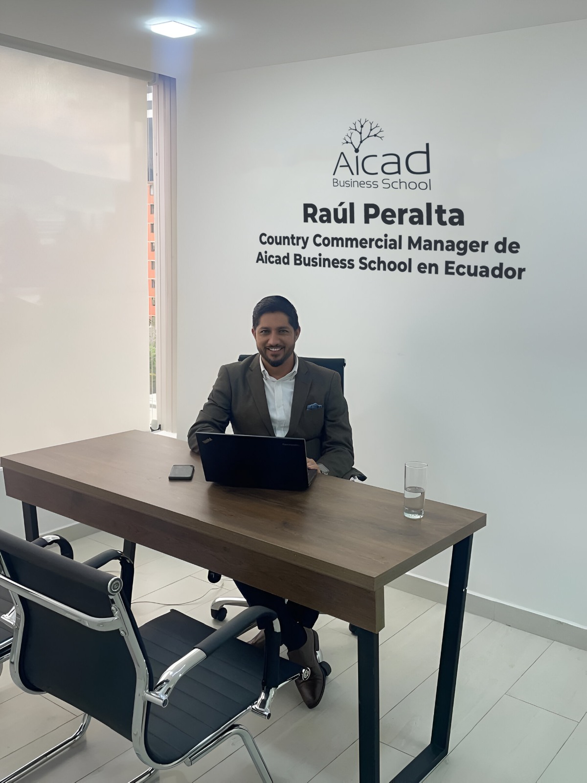 Las primeras graduaciones presenciales en Ecuador: Un Hito histórico