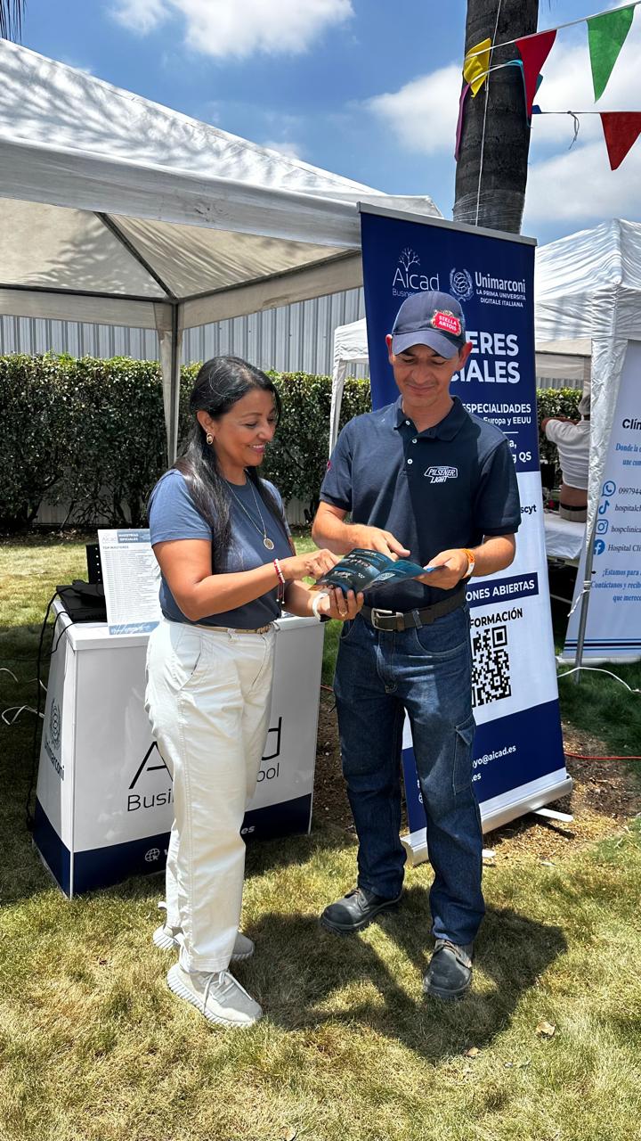 Otorgando becas para el programa Agile Project Management Scrum